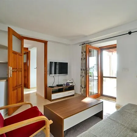 Apartman Ada